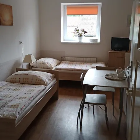 Penzion Hotýlek.eu 3*